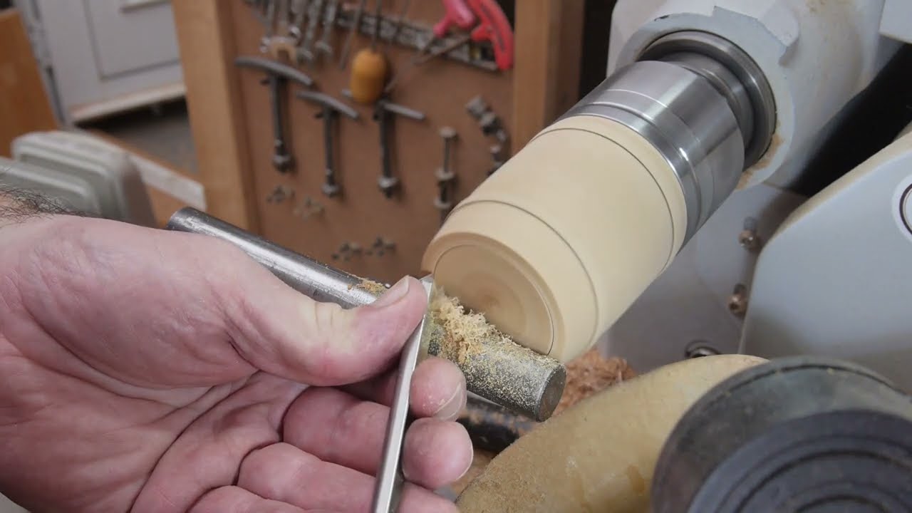 Woodturning - A Tealight from an Oak Branch