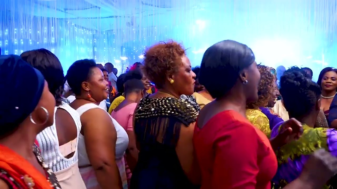 WAJUE WASUKUMA KWENYE HARUSI