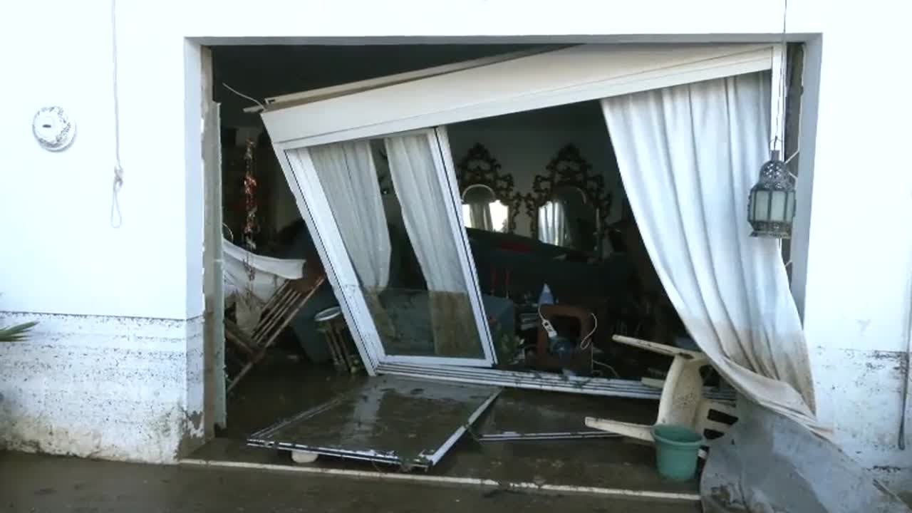 La lluvia destroza viviendas y negocios en Extremadura