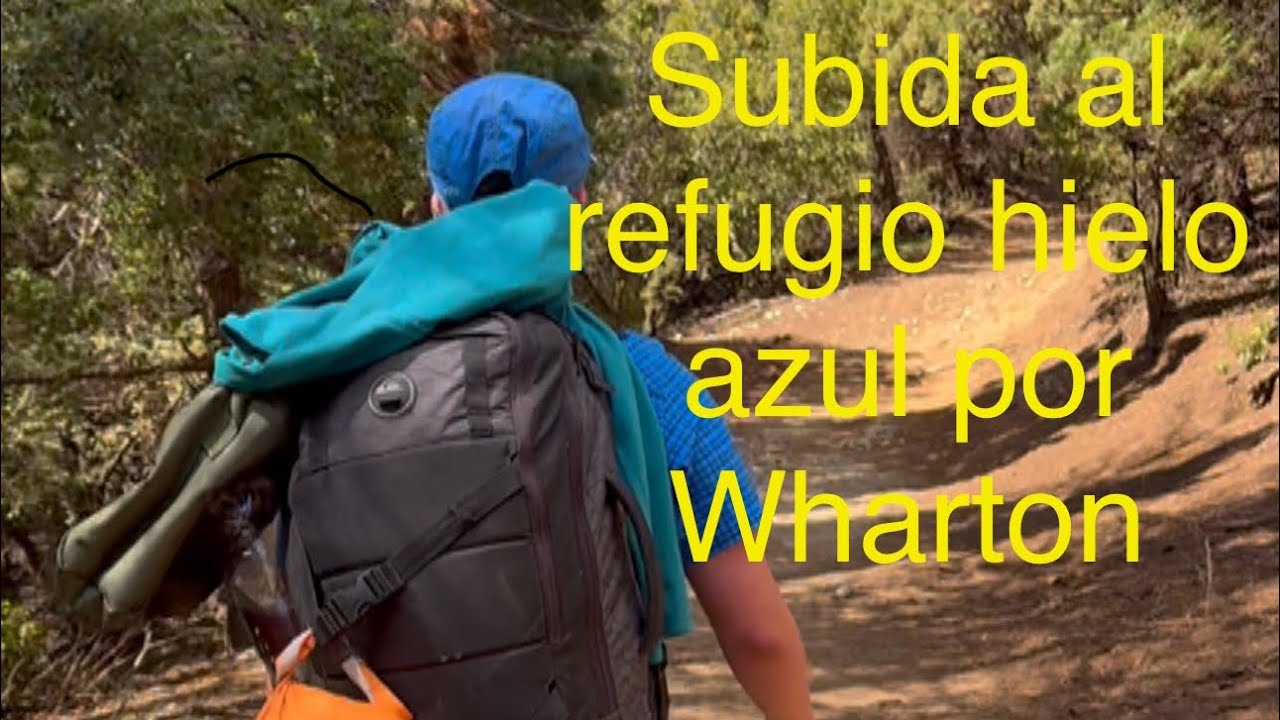 Subida al refugio hielo azul por Wharton #elbolson #refugiohieloazul #trekking #refugiodemontaña