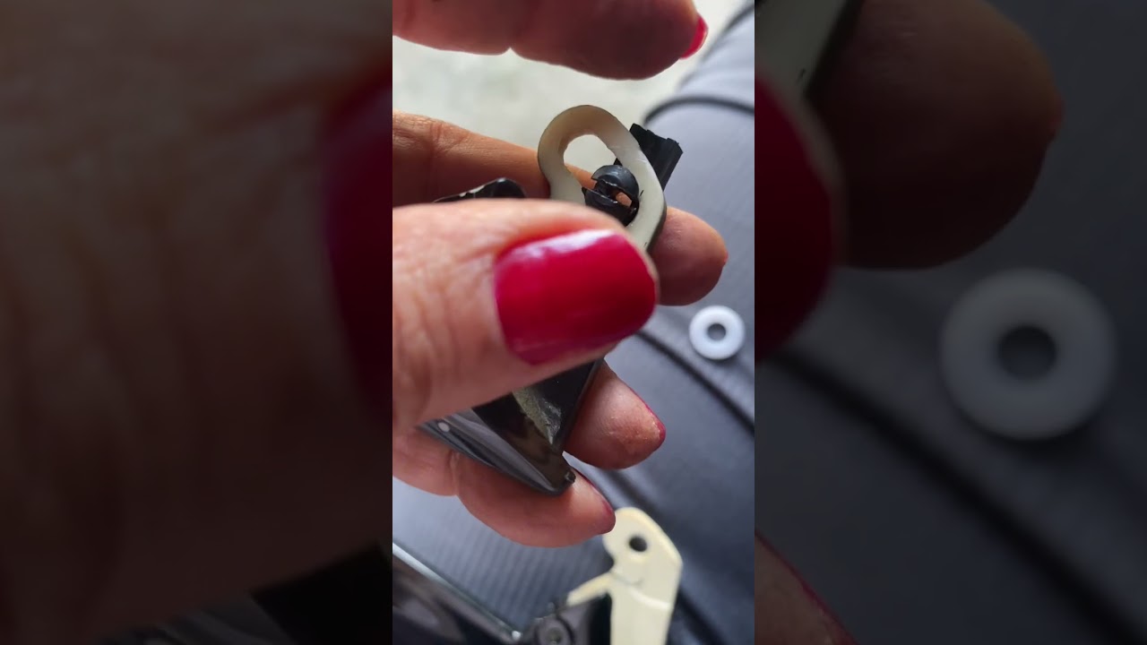 Troca da maçaneta interna do FIAT PUNTO 2015
