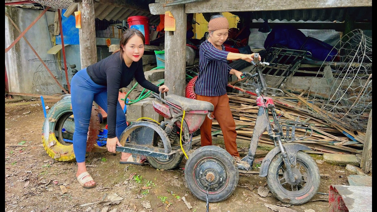 The girl bought scraps electric bicycle, repaired and restored the bike's engine.