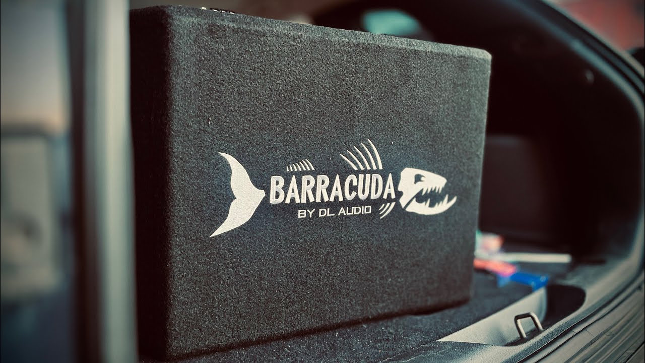 Установка активного сабвуфера DL-audio Barracuda 12A Flat на Jeep Cherokee KL