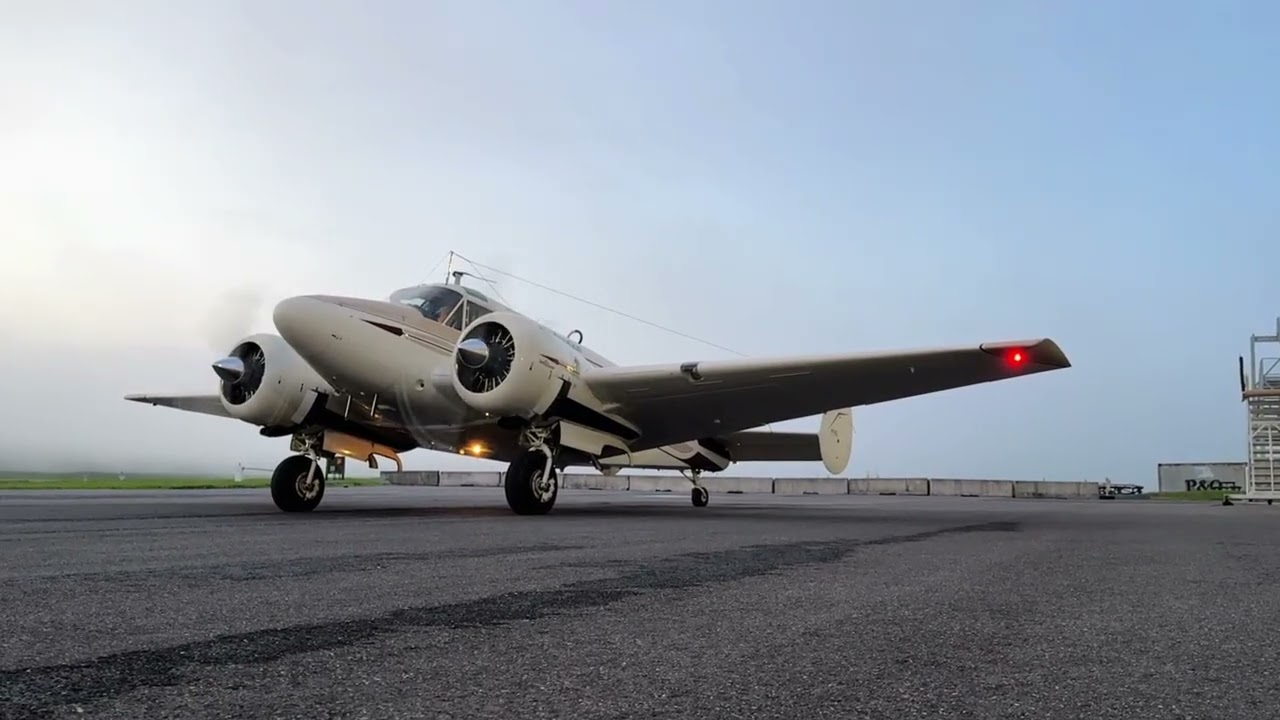 Amelia (Beech 18) Foggy Departure from KVBW