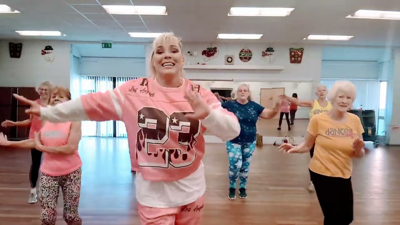 Zumba Gold | Dance4ever | Merengue | Don't Worry Be Happy | Toño Rosario