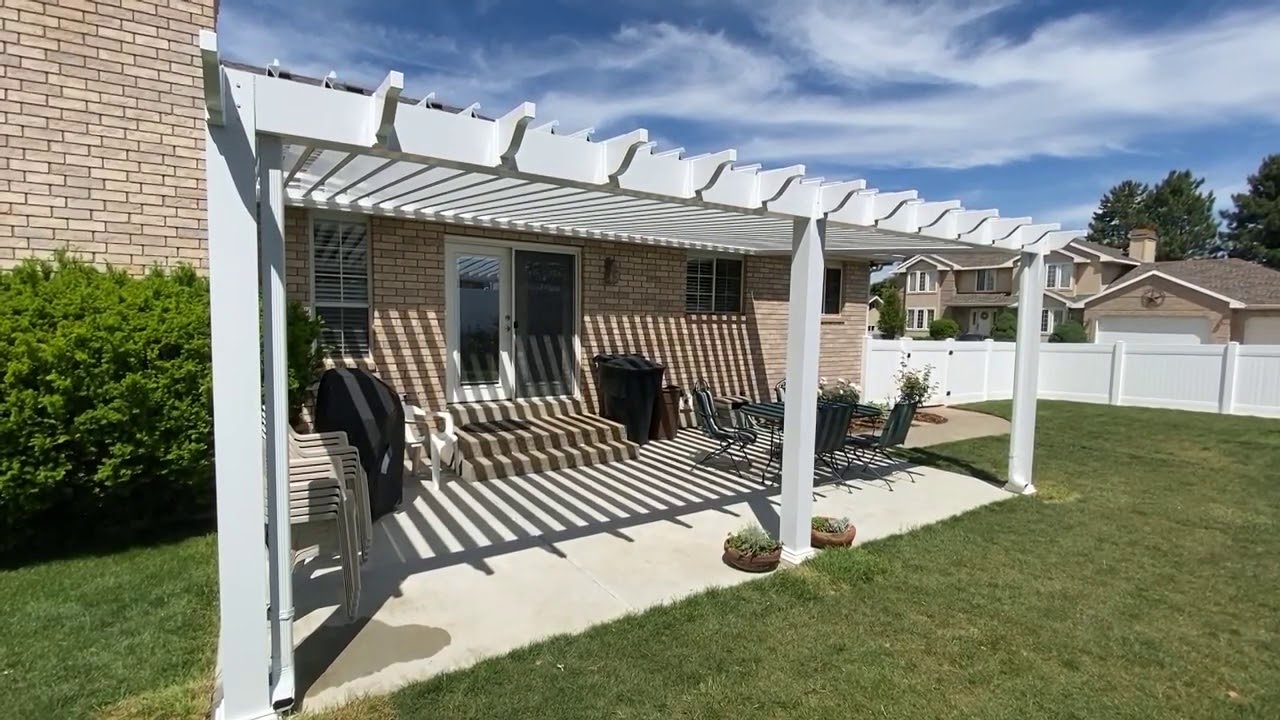 Sundance Louvered Roof Opening Pergola