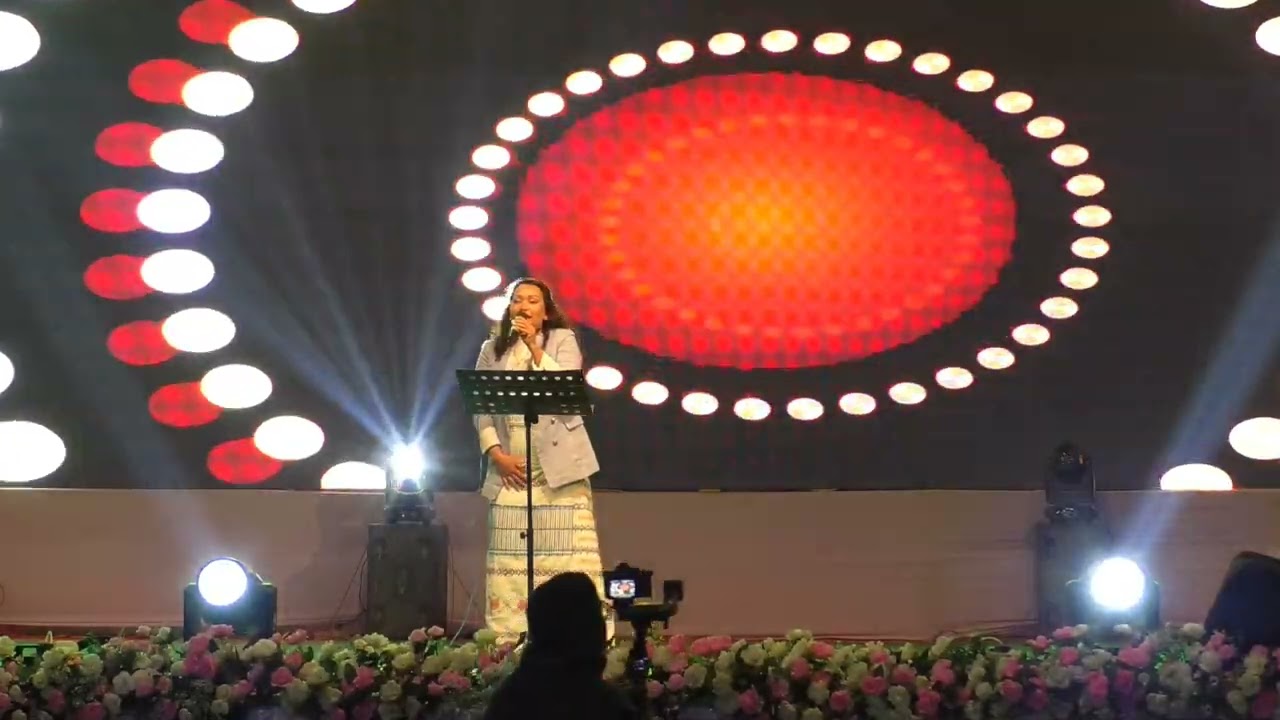 Miss Goter Bagra ge gogyir lok tamen kala ju.
