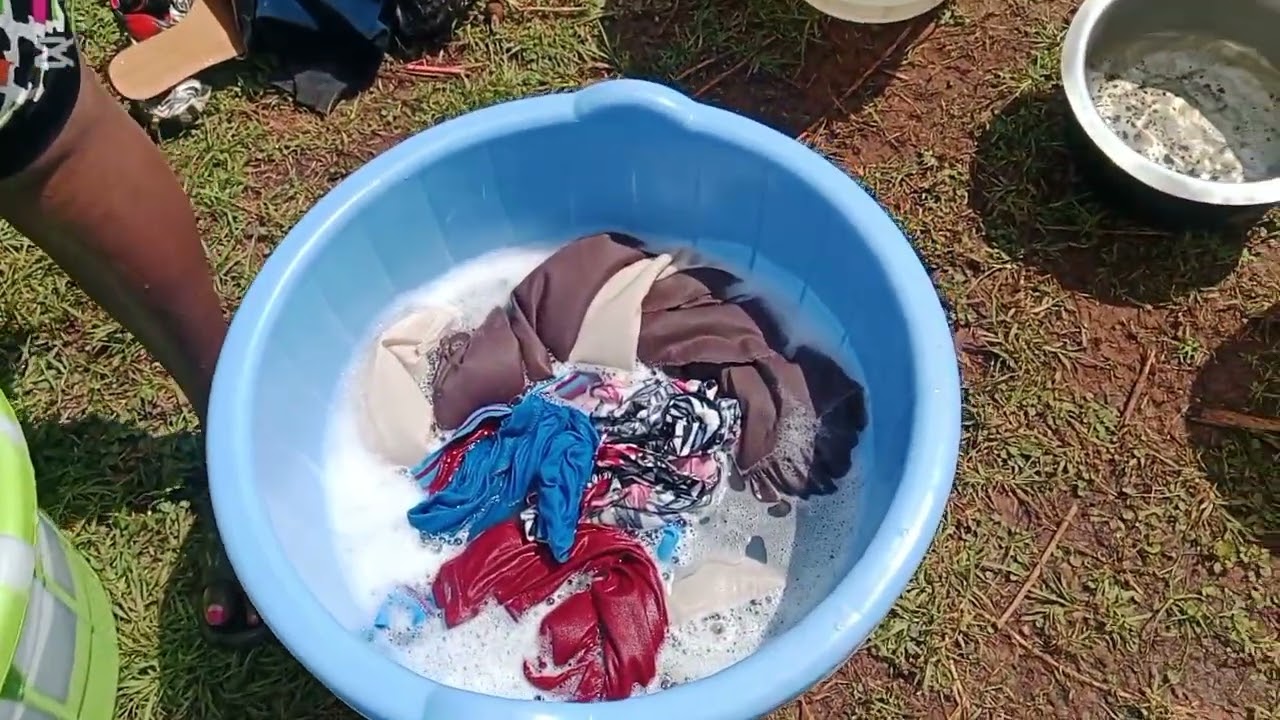 How we  do laundry 🧺 in African village 