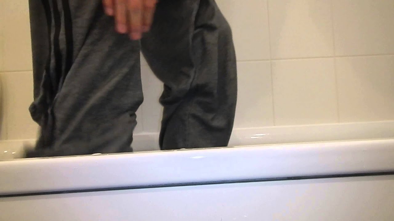 Air Max 90s in the bath