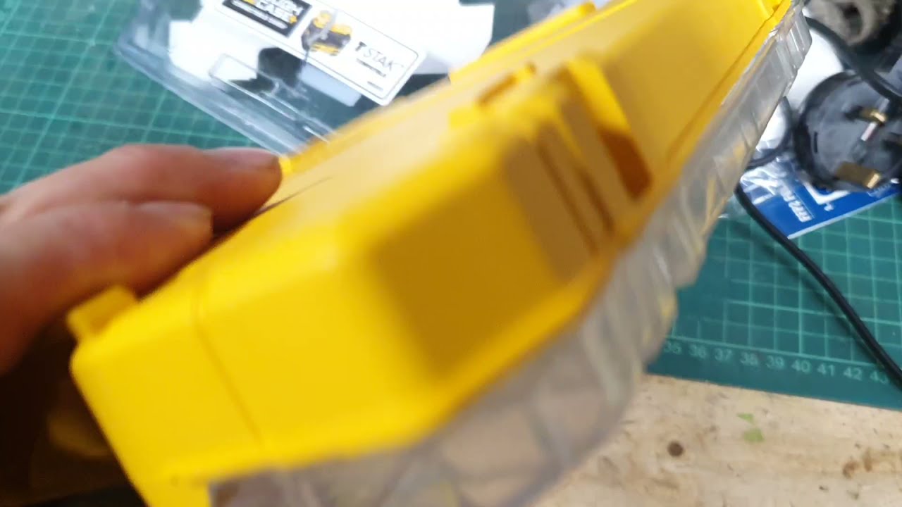Dewalt Tough Case........ tempting system    (SHORT)