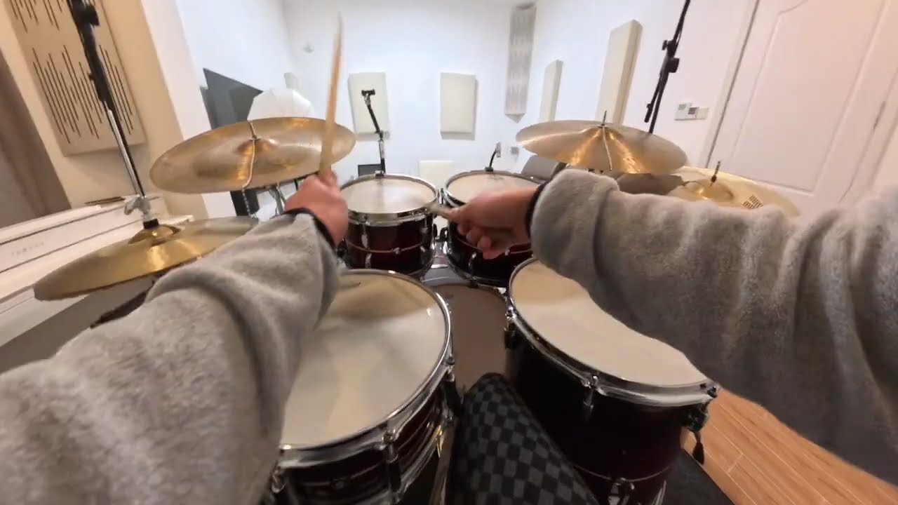 REALISTIC first person drumming