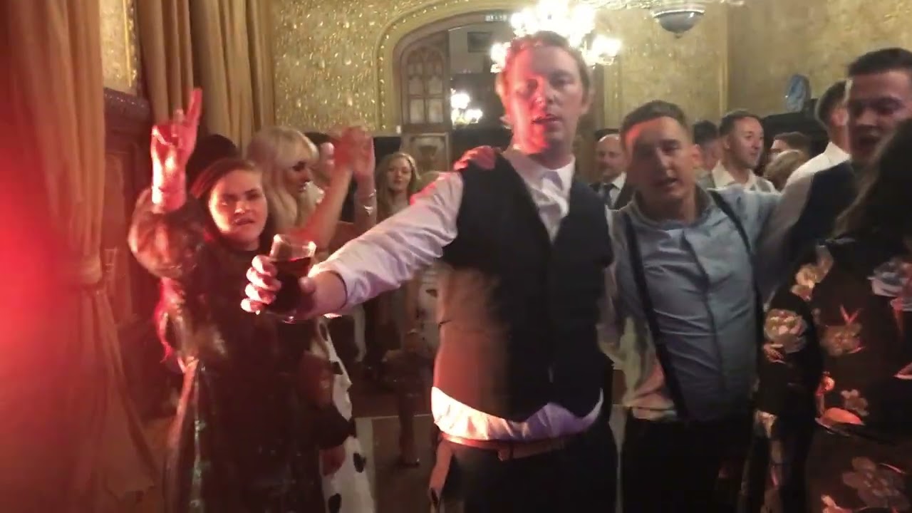 Wonderwall - Oasis - Huge singalong at a Yorkshire Wedding. SouthWestBand cover #wedding