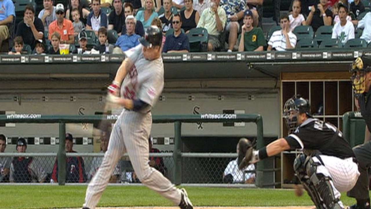 Morneau smacks three homers against the Sox in 2007