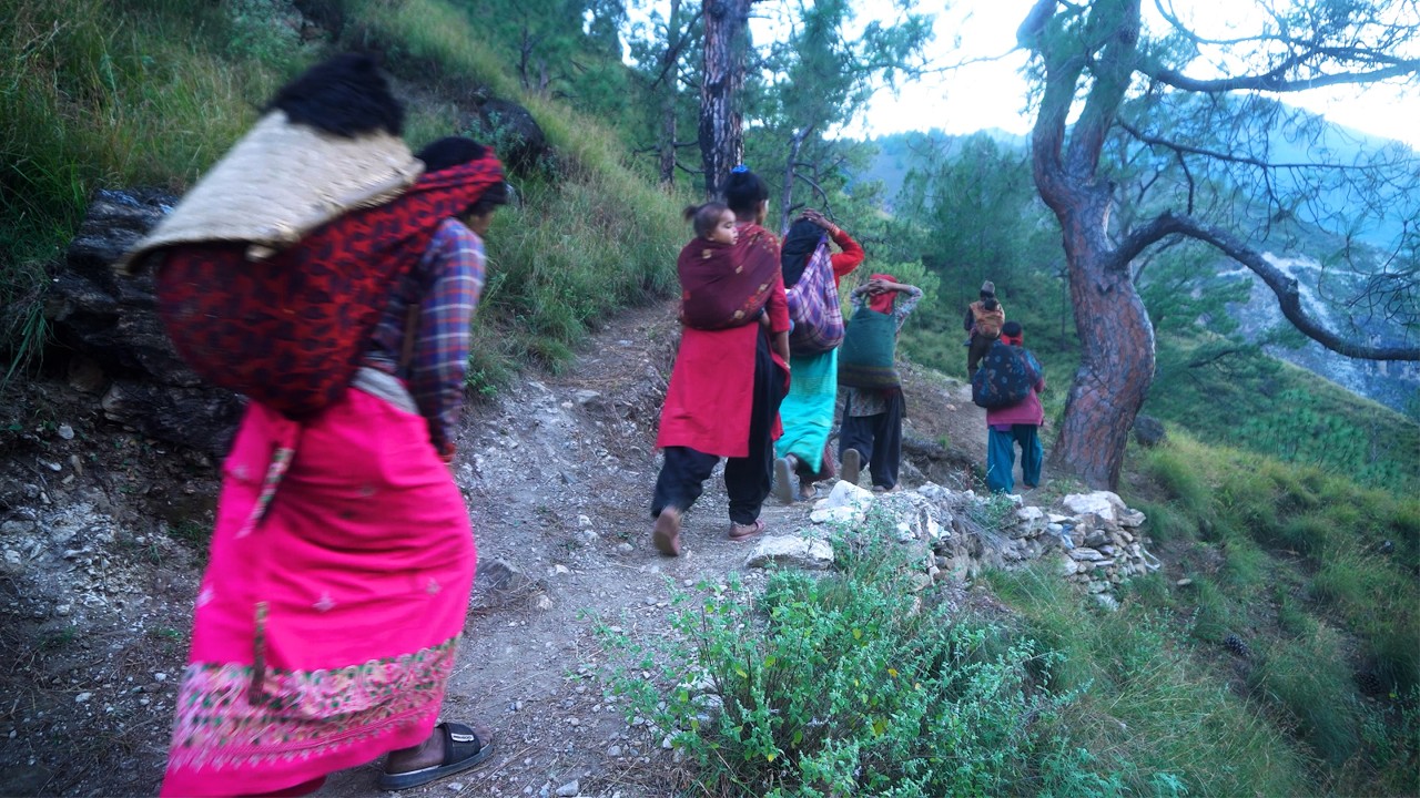 dharme brother family going back to their village house all together || rural Nepal
