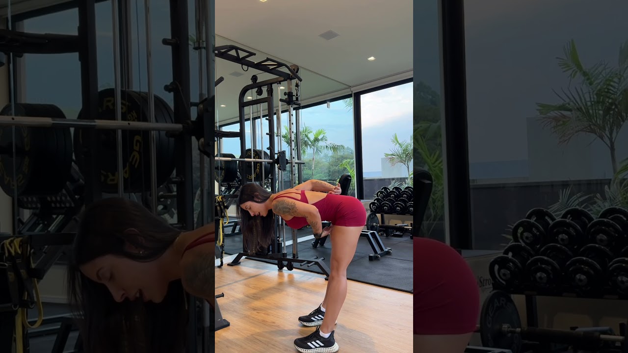 Stiff com perna estendida ou flexionada #academia #musculacao