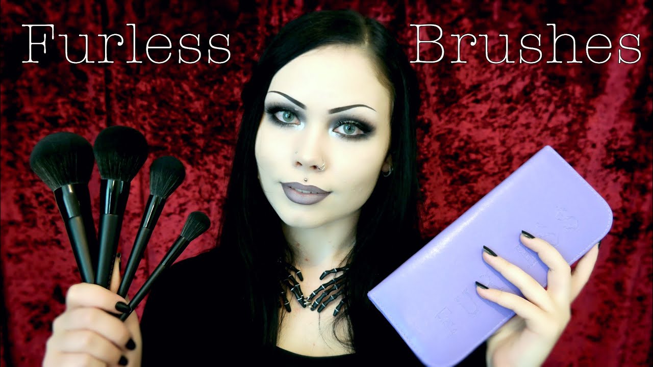 FURLESS COSMETICS || Couture Contour Brushes - Review