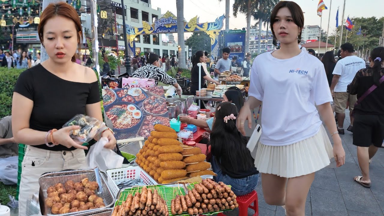 Awesome Walking Tour in CAMBODIAN Street Food 2026 - Walk at Riverside Food Market, Phnom Penh