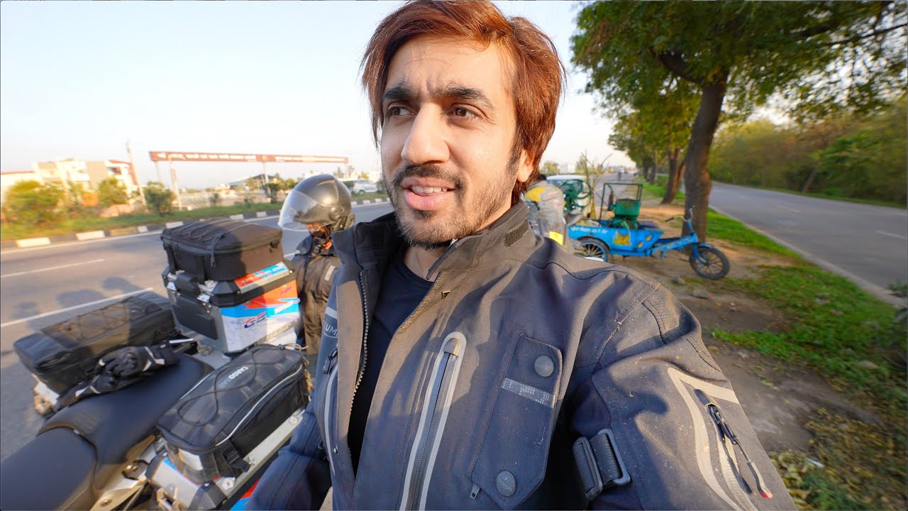 NOT EASY TO GET OUT OF DELHI TO GO TO JAMMU ..