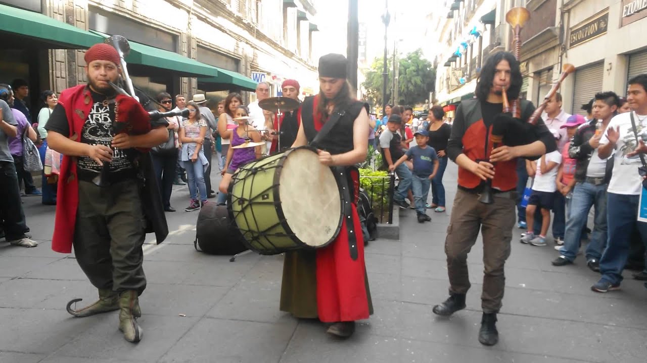 Codex Festivus - Danza del oso polar