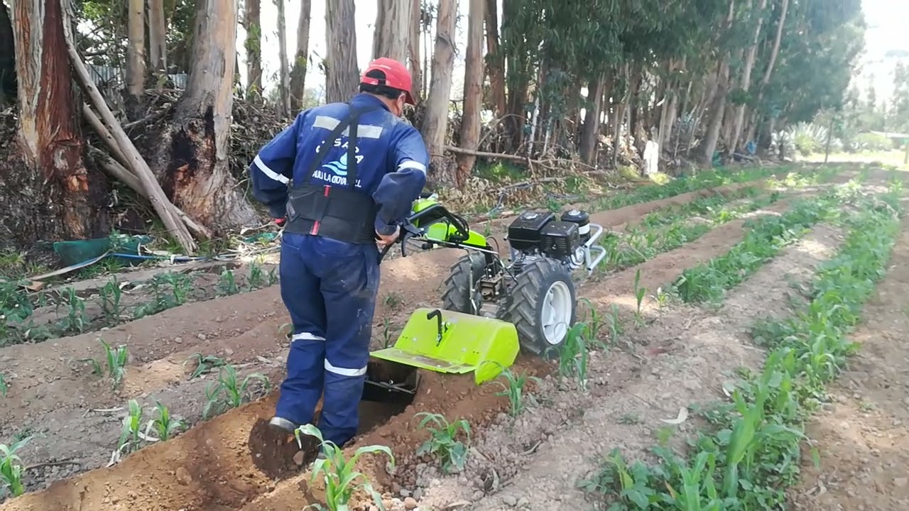 MOTOCULTOR GRILLO G110 CON APORCADOR RETROFRESA.