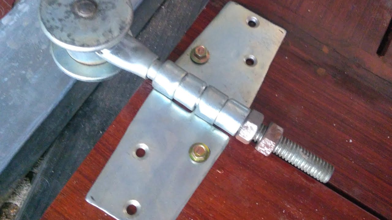 Handersen pintu kayu