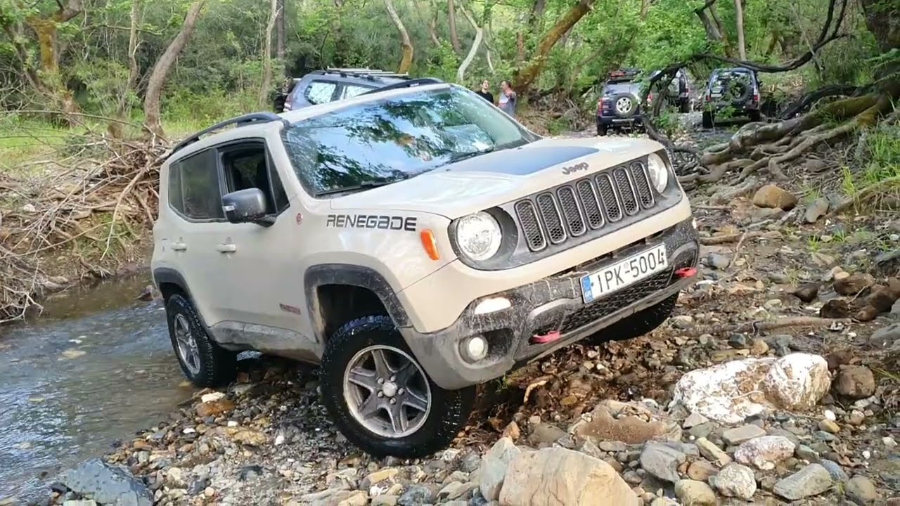 #Jeep Renegade Trailhawk River Crossing vs Fj Cruiser ,Land Cruiser and Jeep Liberty