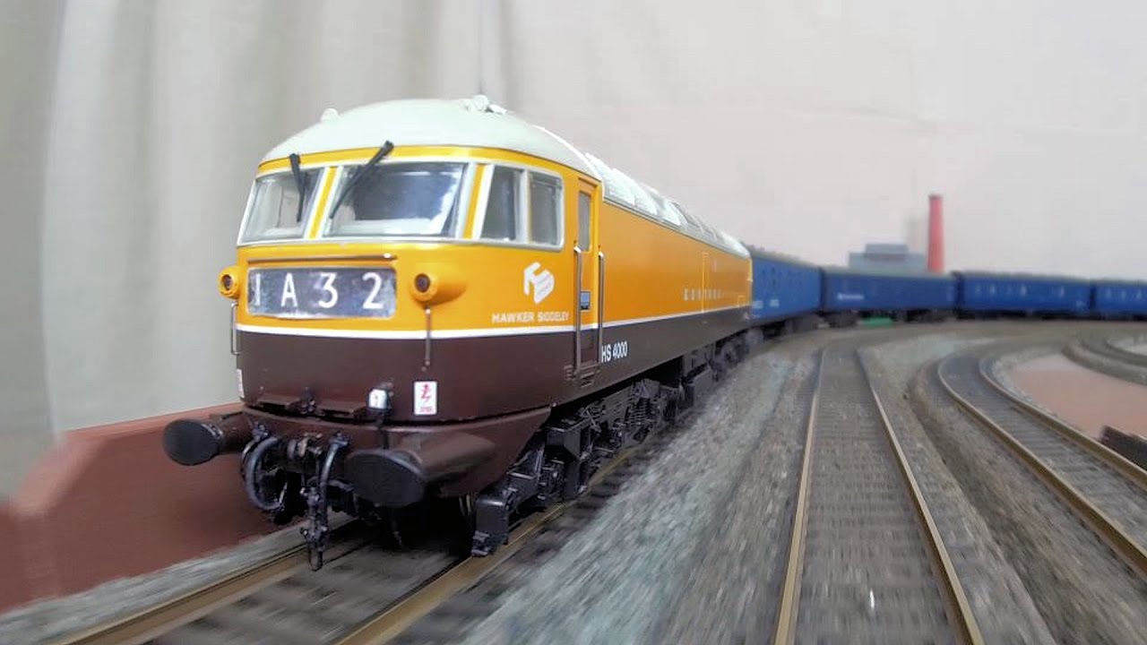Kestrel, HS4000 the world’s most powerful Sulzer locomotive. Model Rail
