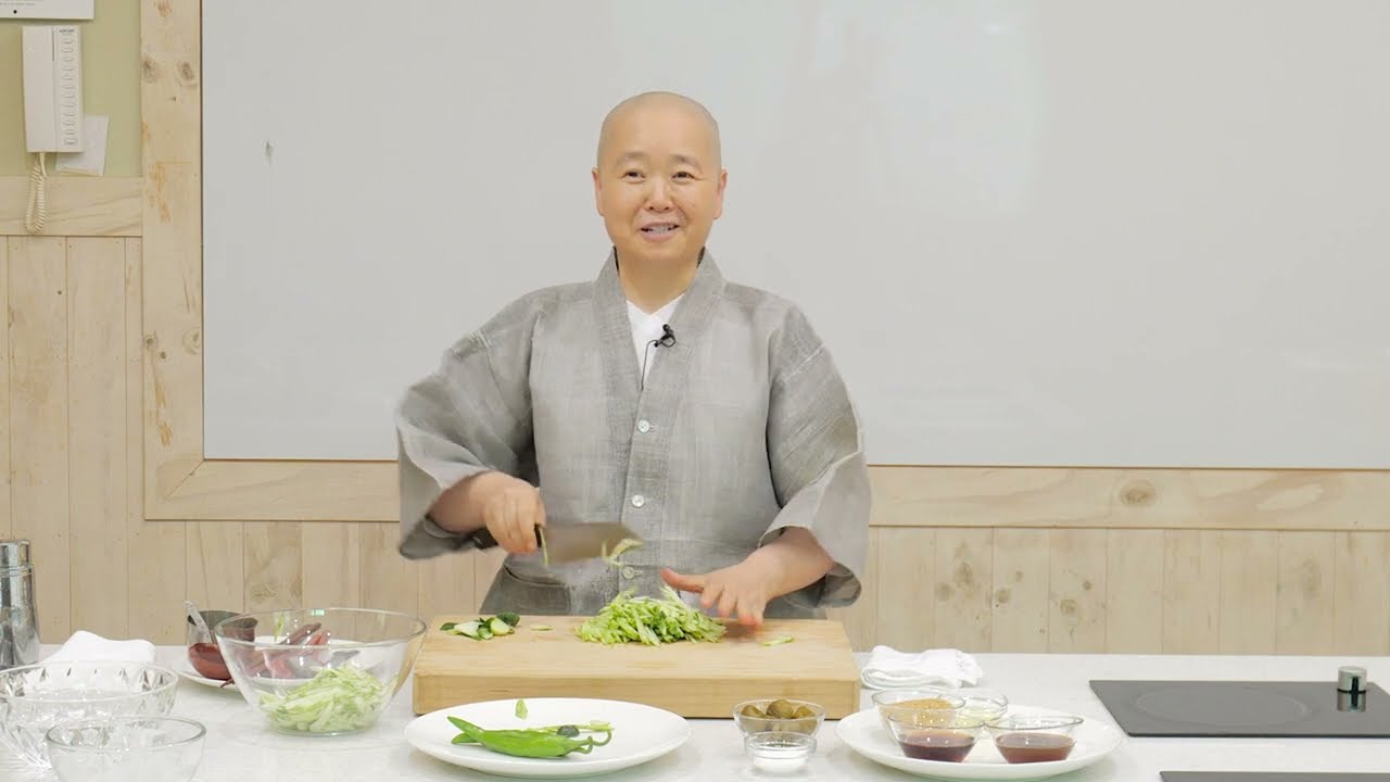 [여름 오이냉국]  #오이냉국에 ㅇㅇ 넣으면 대박입니다! 촬영 접고 두 그릇 뚝딱 해버린 초간단 #오이냉국 #촬영팀강추 #법송스님 #절밥 #사찰음식