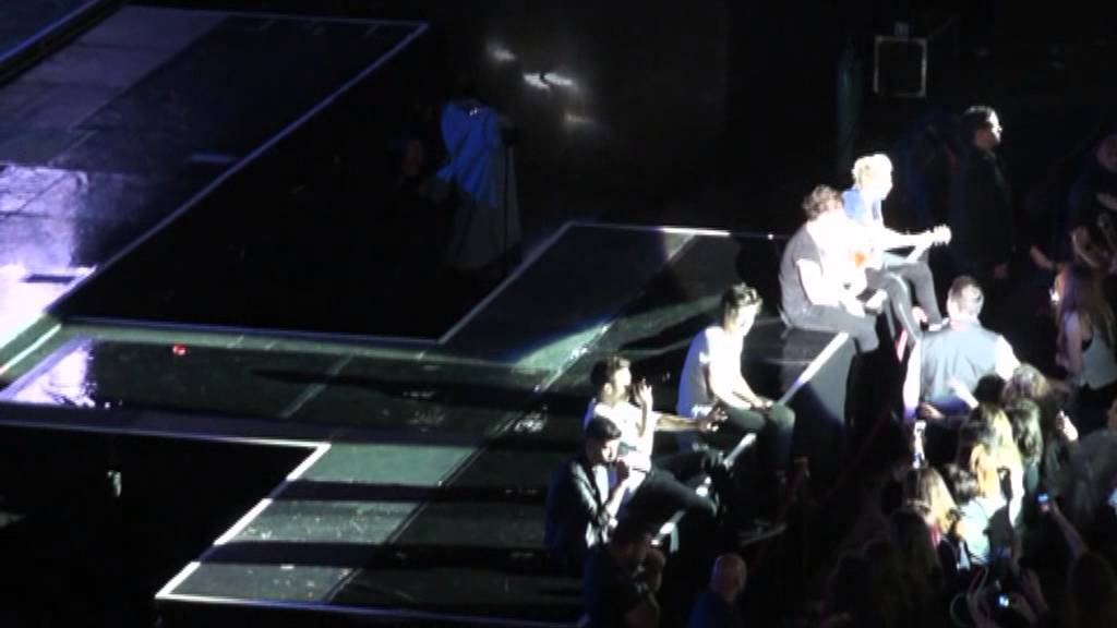 concerto completo One Direction.  19.05.2013 Arena di Verona - 4°parte