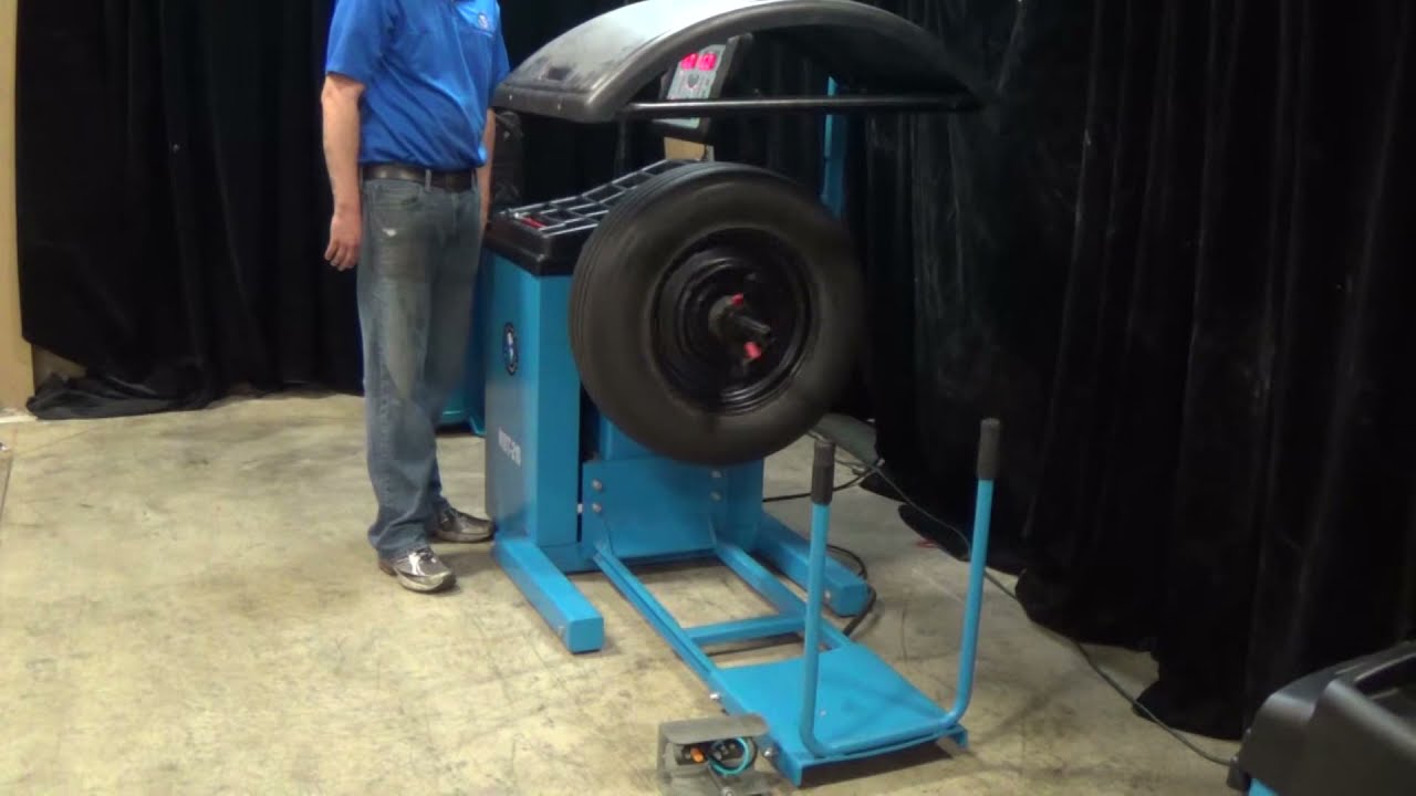 How to Calibrate an Atlas® WBT-210 Truck Tire Balancer (With a 15