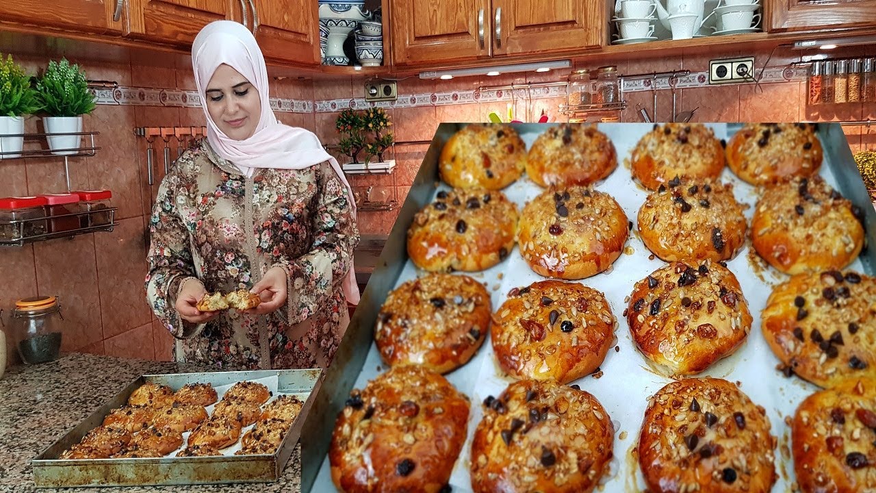 بريوش بقوامو عجيب مختلف تماما عن العادي  بدون عجن أو دلك واللذة ياسلام!!!