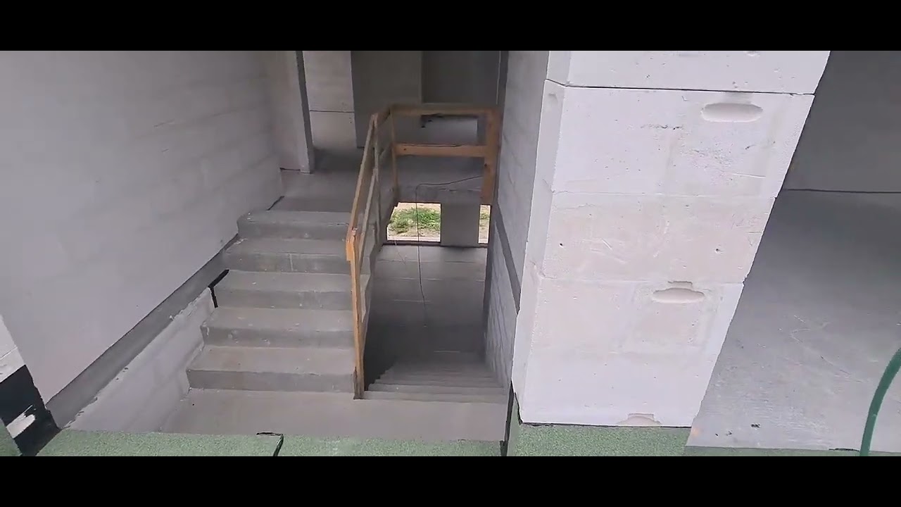 Stropodach pr&oacute;ba szczelności