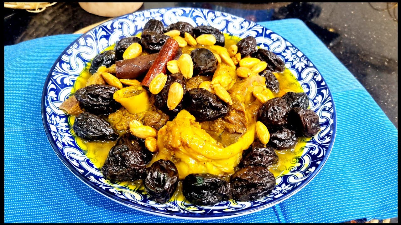 مطبخ ام وليد / اللحم بالبرقوق او المحمر بالبرقوق من الاطباق الجزائرية ، وحد البنة تحفة 😋👍😍.