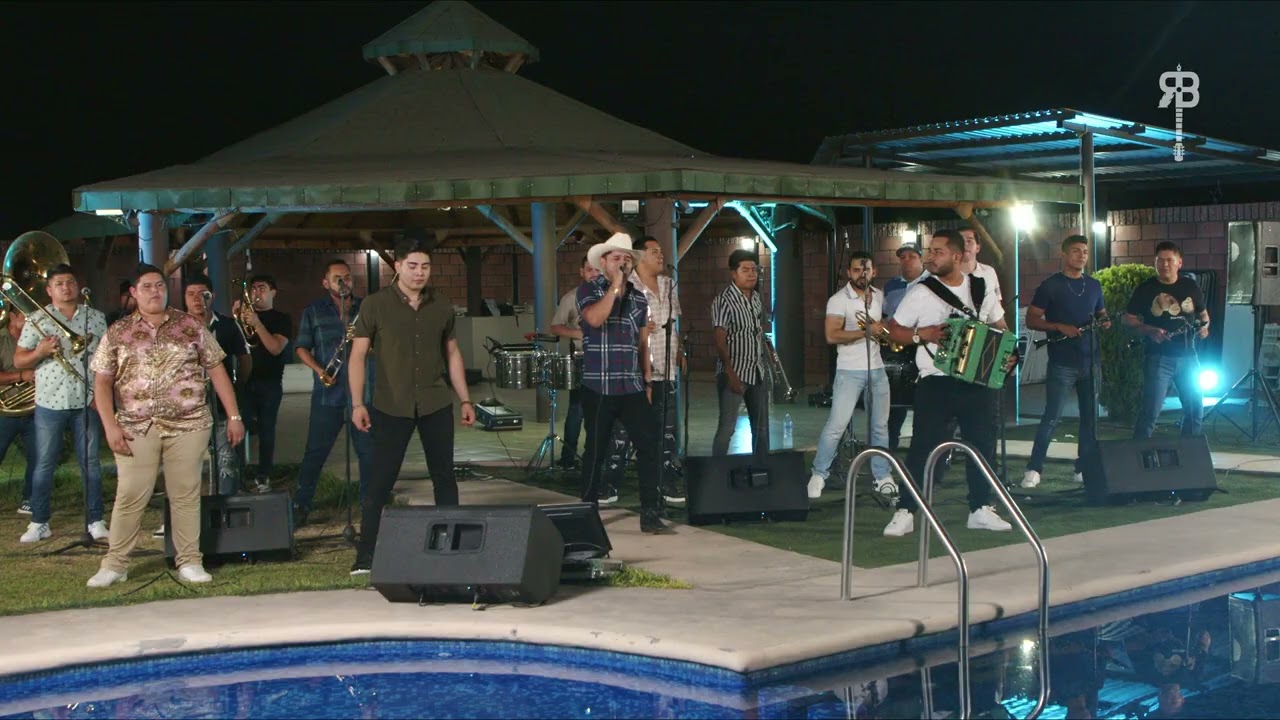 El Puerto Sigue Abierto - Raúl Beltrán Ft. La Reno (En Vivo)