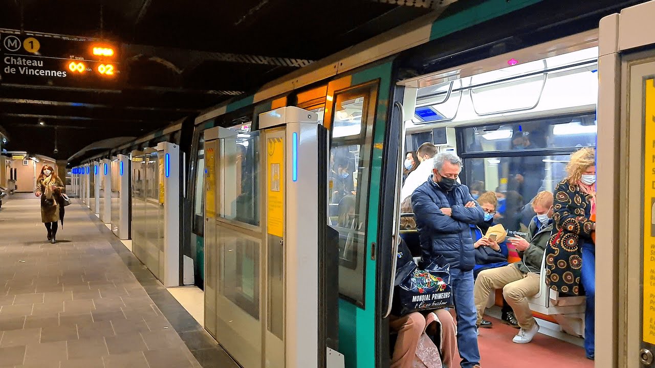 Metro Louvre Rivoli RATP