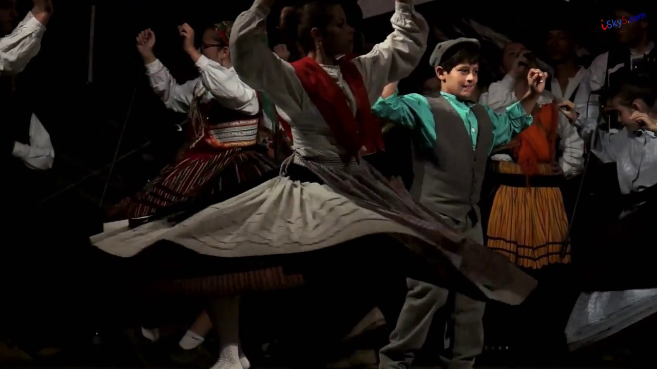 Associação Folclórica Infanto-Juvenil de São Miguel da Carreira, Barcelos.