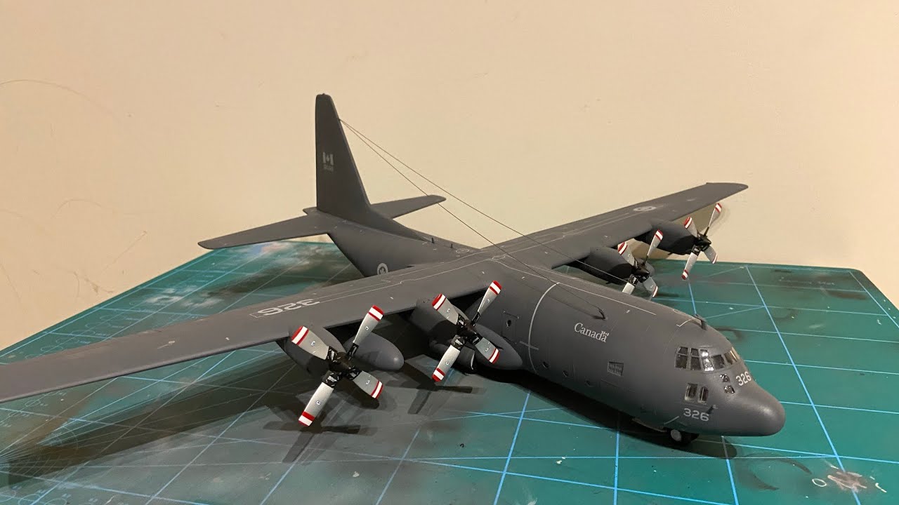 1/72 Italeri c-130E/H Hercules (канадский C-130)