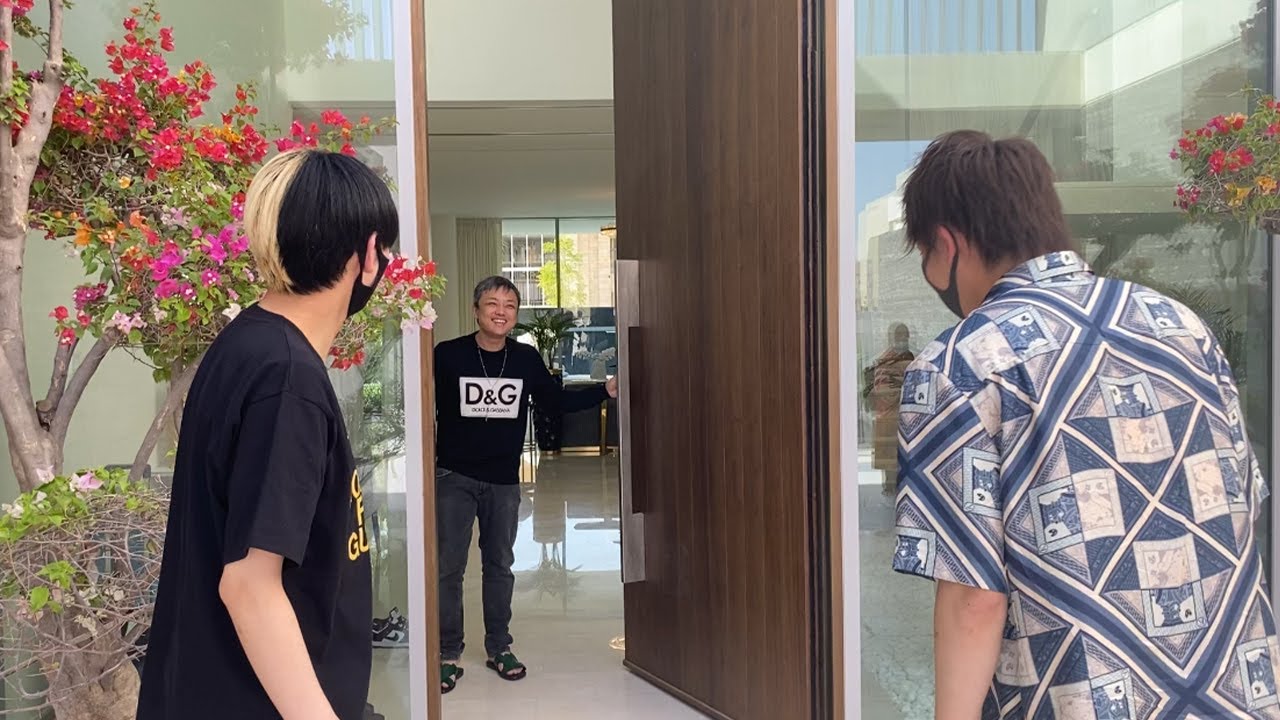 秒速で1億円稼いだ男…ドバイに居る与沢翼の大豪邸に突撃してみた