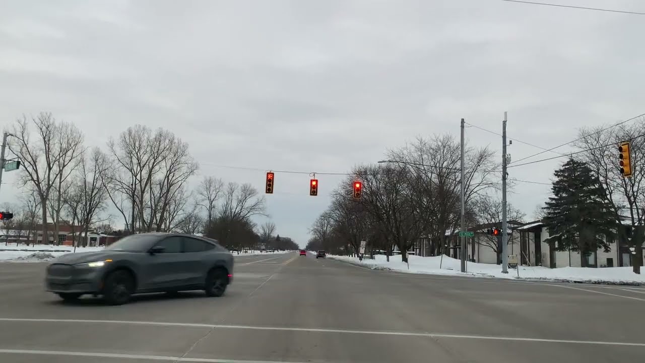 Driving to Warren, Michigan from Beverly Hills, Michigan. February 2023