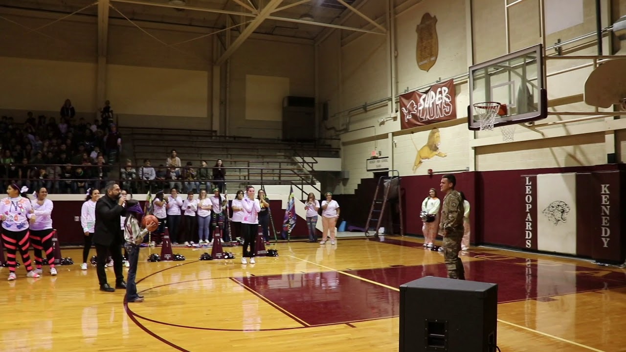 Brother in US Army Surprises Sister at Pep Rally