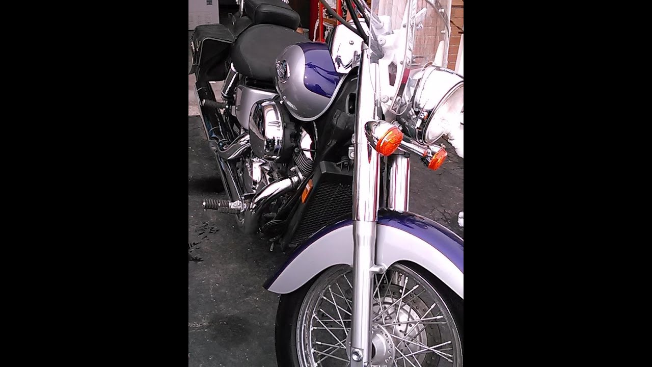 How to do an oil change on a motorcycle: Honda Shadow 750