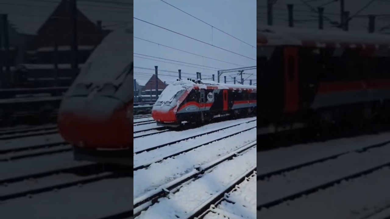 Vande Bharat  🌨️ 