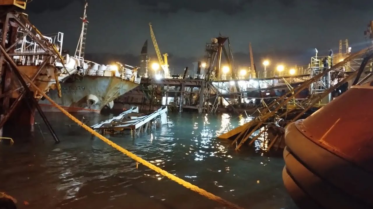 Dique flotante se rompió y dejó tres barcos semihundidos en el puerto de Montevideo