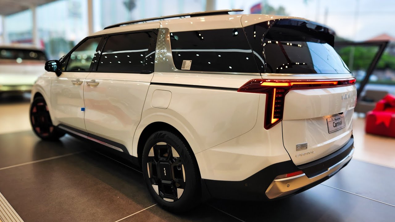 2025 KIA Carnival: The Ultimate 7-Seater Luxury MPV | Interior and Exterior