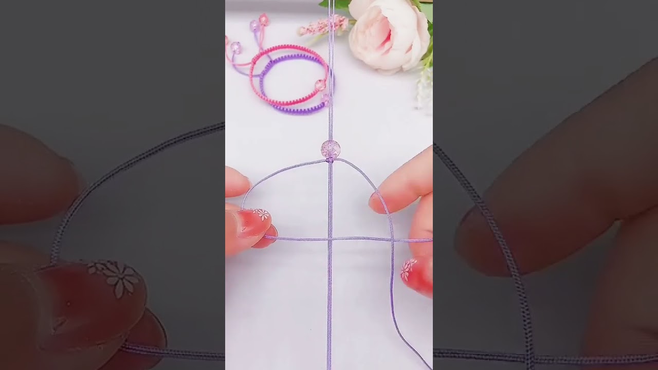 &Ccedil;ok kolay bileklik yapımı!Mutlaka izleyin😍