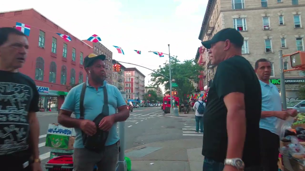 Walking In Washington Heights, NYC 