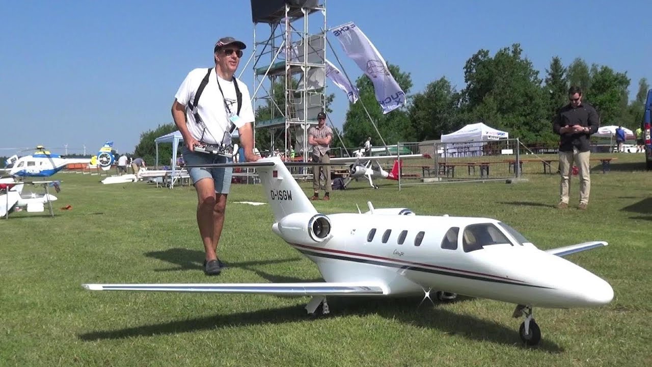 HUGE RC CESSNA 525B CITATIONJET SCALE MODEL TURBINE JET AIRLINERMEETING