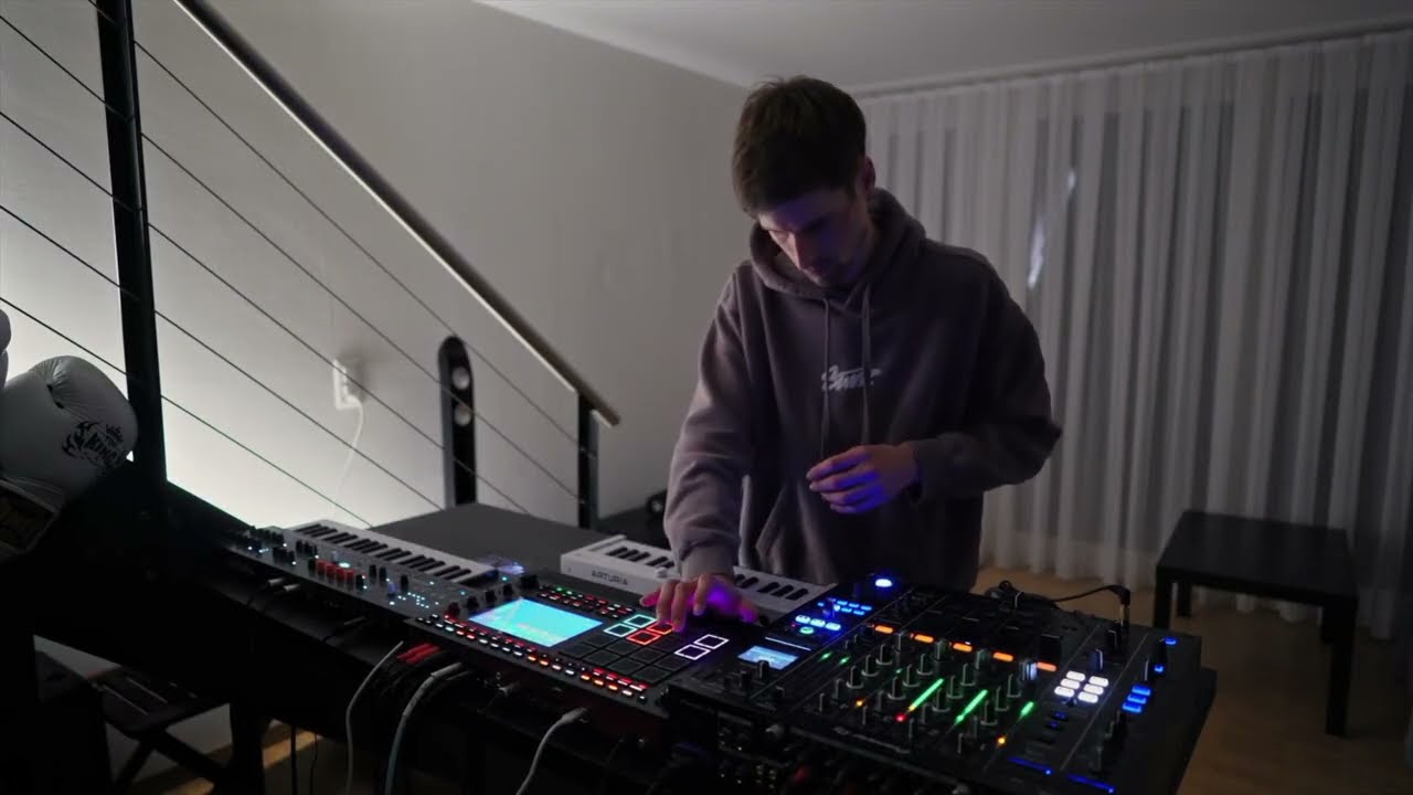 Building a 112 BPM Vibe Live | MPC x MiniFreak Jam –  sccsmm livestream ep02 highlights
