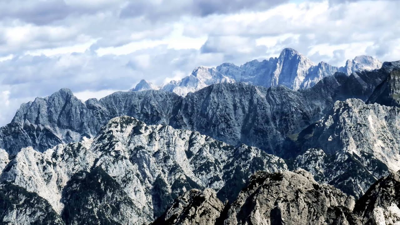 MONTE LUSSARI SALITA A CIMA CACCIATORE  ( TARVISIO  ITALY )