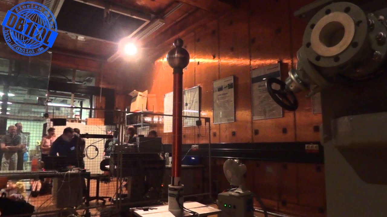 Audio Modulated Tesla Coil - Singende Teslaspule - Tag der Wissenschaft 2012